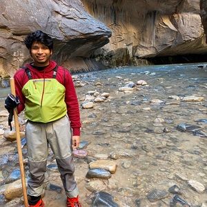 Meet your Posher, Akhil